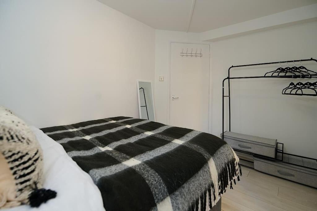 Fabulous 3 Bed Nw London Apartment With Private Garden Dış mekan fotoğraf