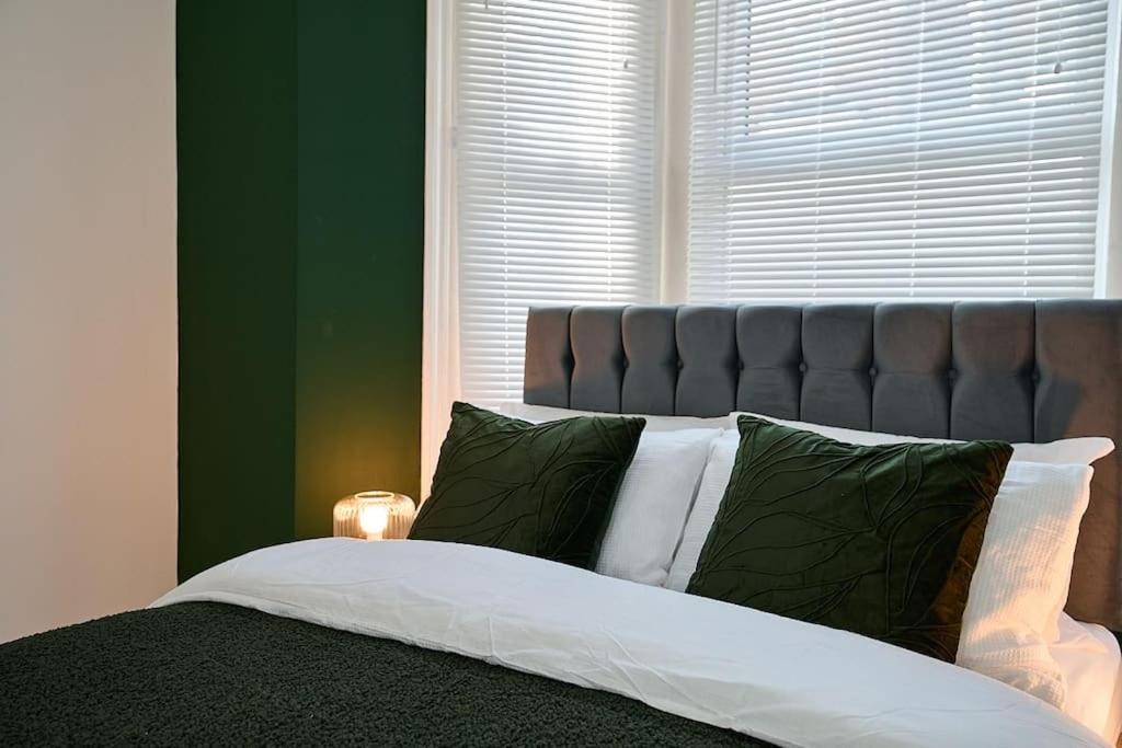 Fabulous 3 Bed Nw London Apartment With Private Garden Dış mekan fotoğraf