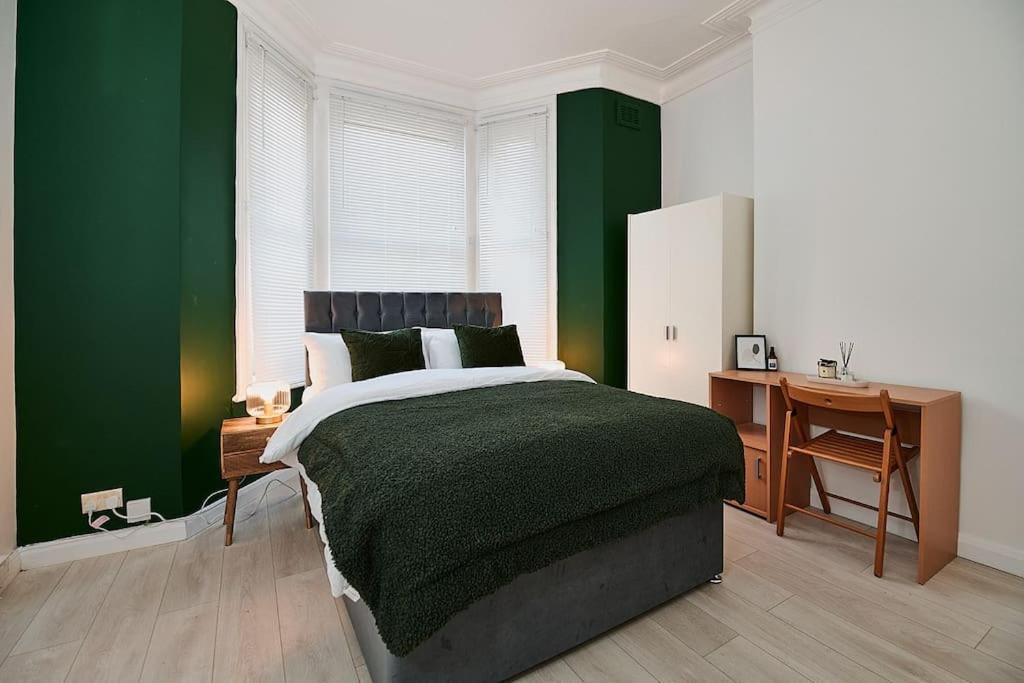 Fabulous 3 Bed Nw London Apartment With Private Garden Dış mekan fotoğraf